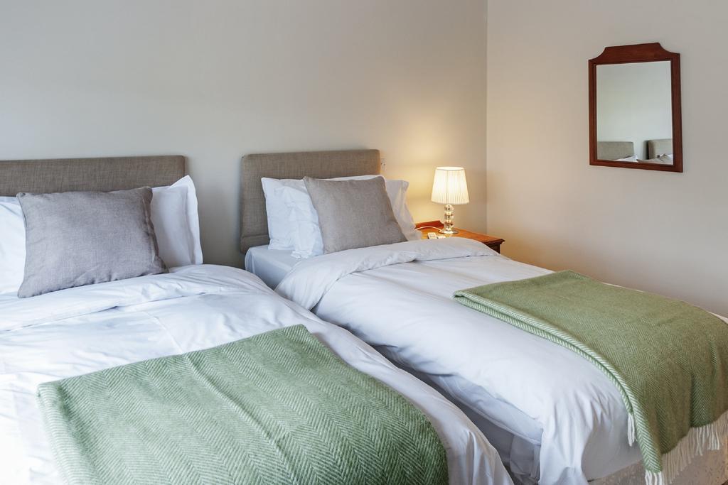 Hurtwood Hotel Peaslake Zewnętrze zdjęcie